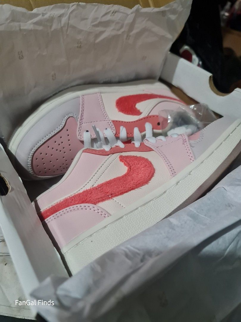 mighty swooshers pink