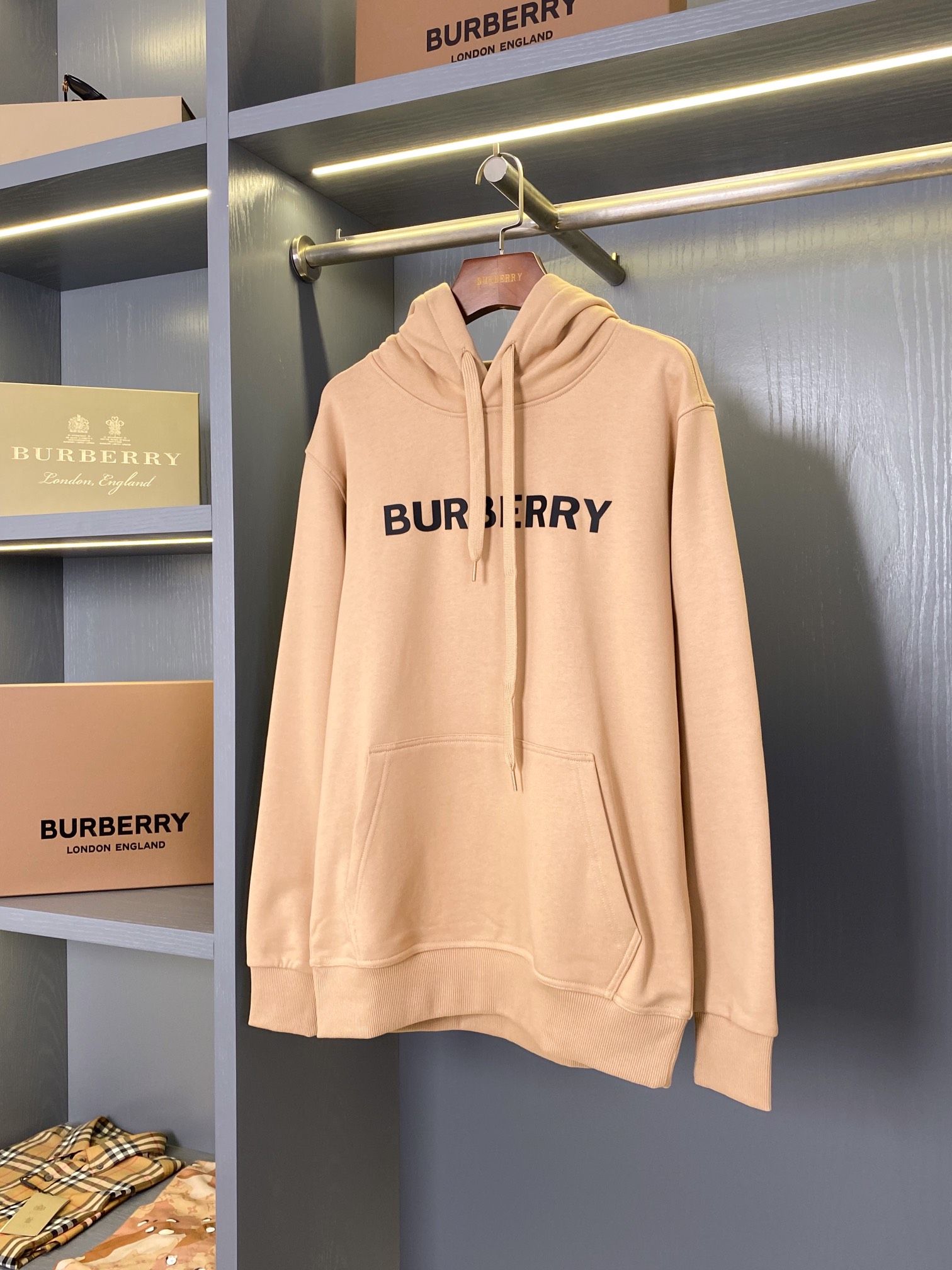 Burberry sport hoodie outlet