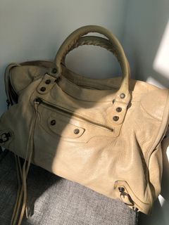 Balenciaga機車包