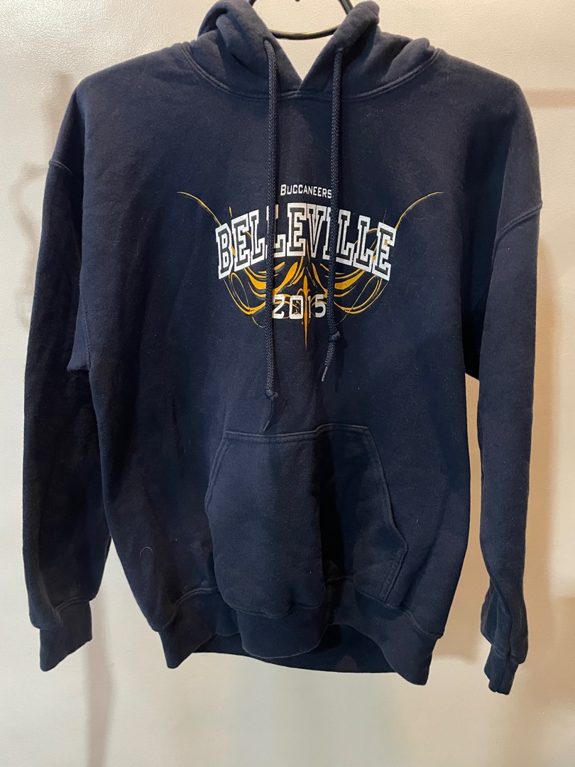 Gildan Belleville Buccaneers pullover hoodie (navy blue), Men's Fashion ...