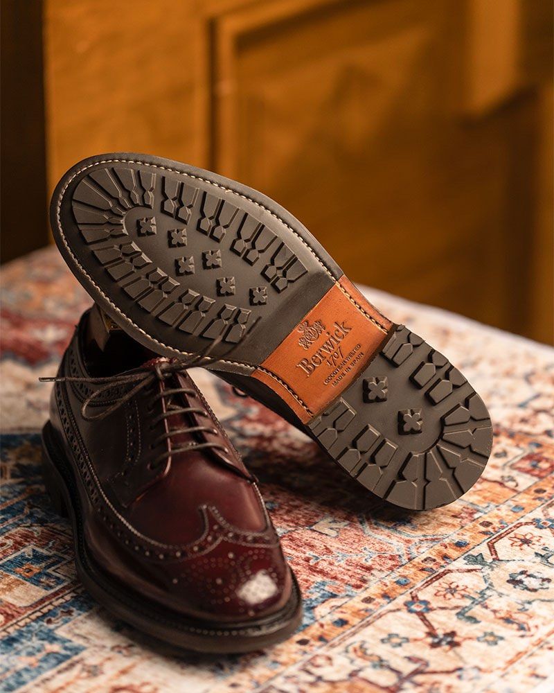 Berwick 1707 for HOAX 4794 Cordovan Longwing Brogues in Red 