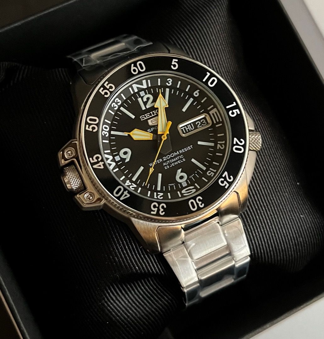 Seiko skz211k1 new arrivals