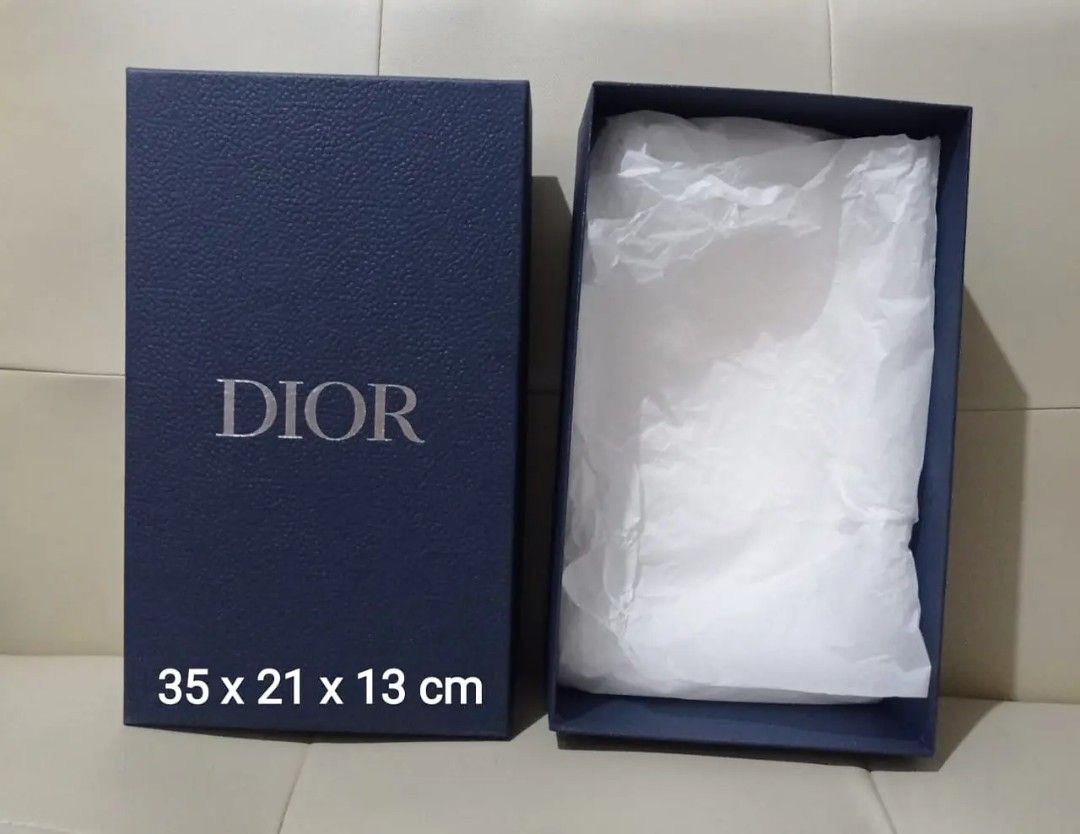 box dior navy authentic / kotak dior asli, Serba Serbi, Others di Carousell
