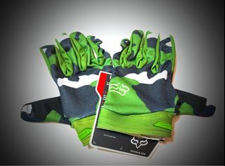 Brand New FOX (Dirtpax) Hand Gloves