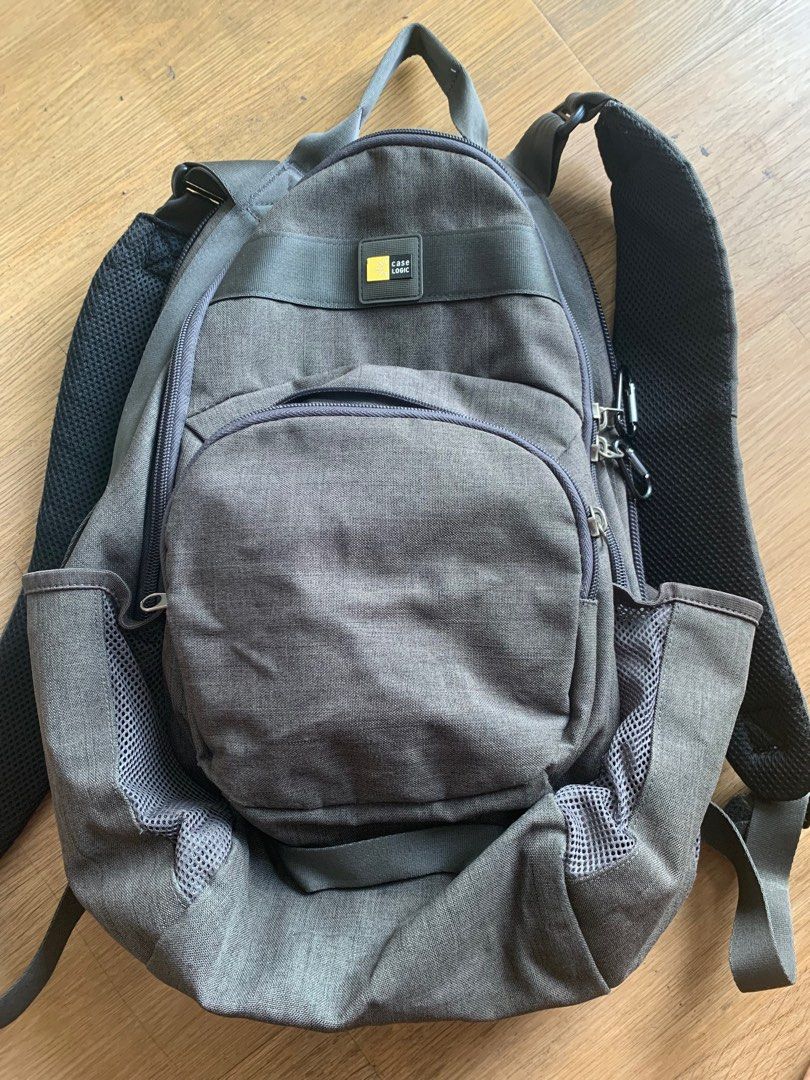 Case Logic Laptop Bag (Category: Laptop Bags & Sleeves) located in Paranaque City. Submitted by prelovedperhaps (Listing ID 1268201841, Image 1). Description: RFS: Decluttering.
