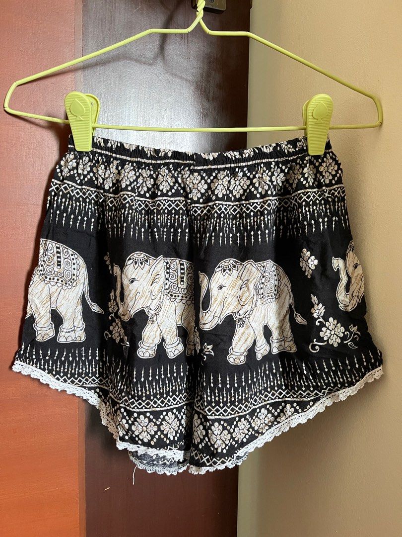 elephant pattern casual shorts