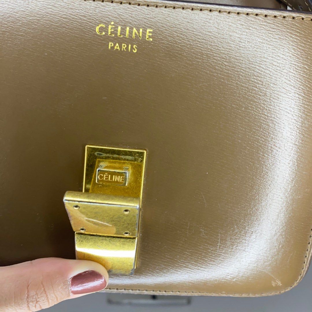 Celine box logo online