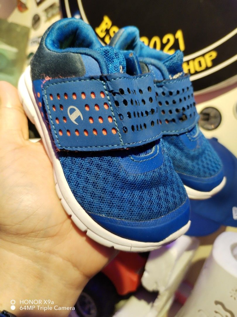 Champion shoes sales size 6