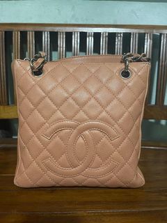 Chanel Gabrielle Hobo Bag 2021 (New Medium Black), Women's Fashion, Bags &  Wallets, Shoulder Bags on Carousell