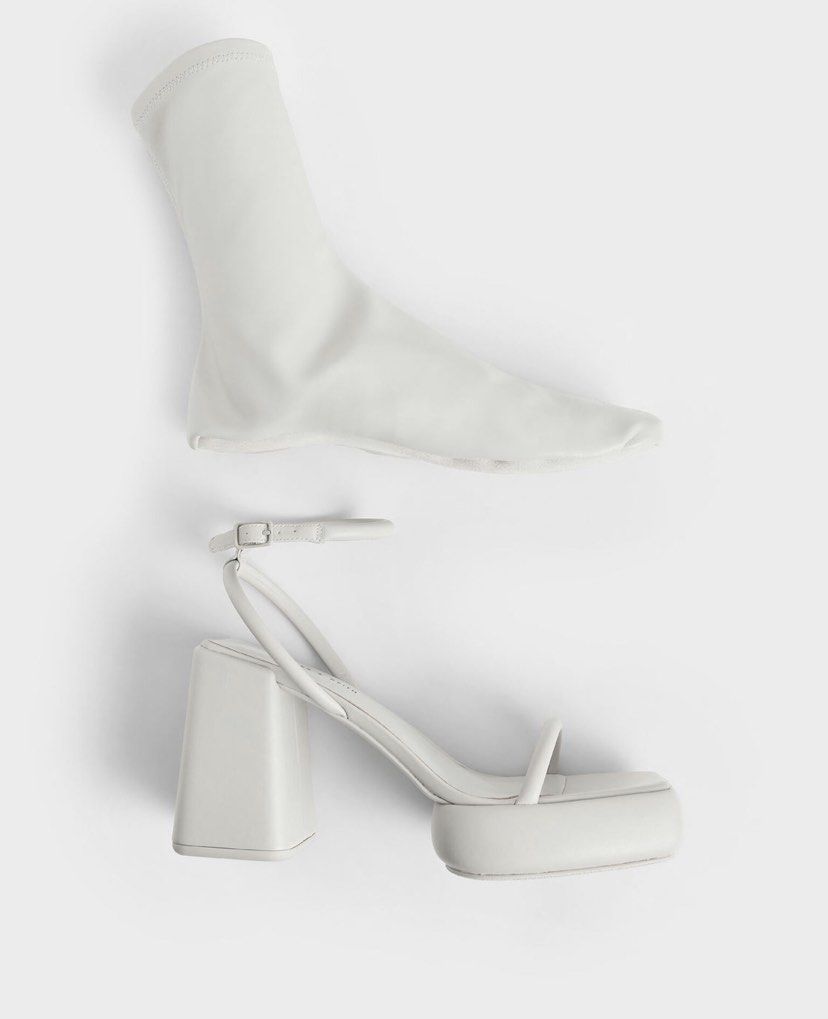White sandal clearance boots