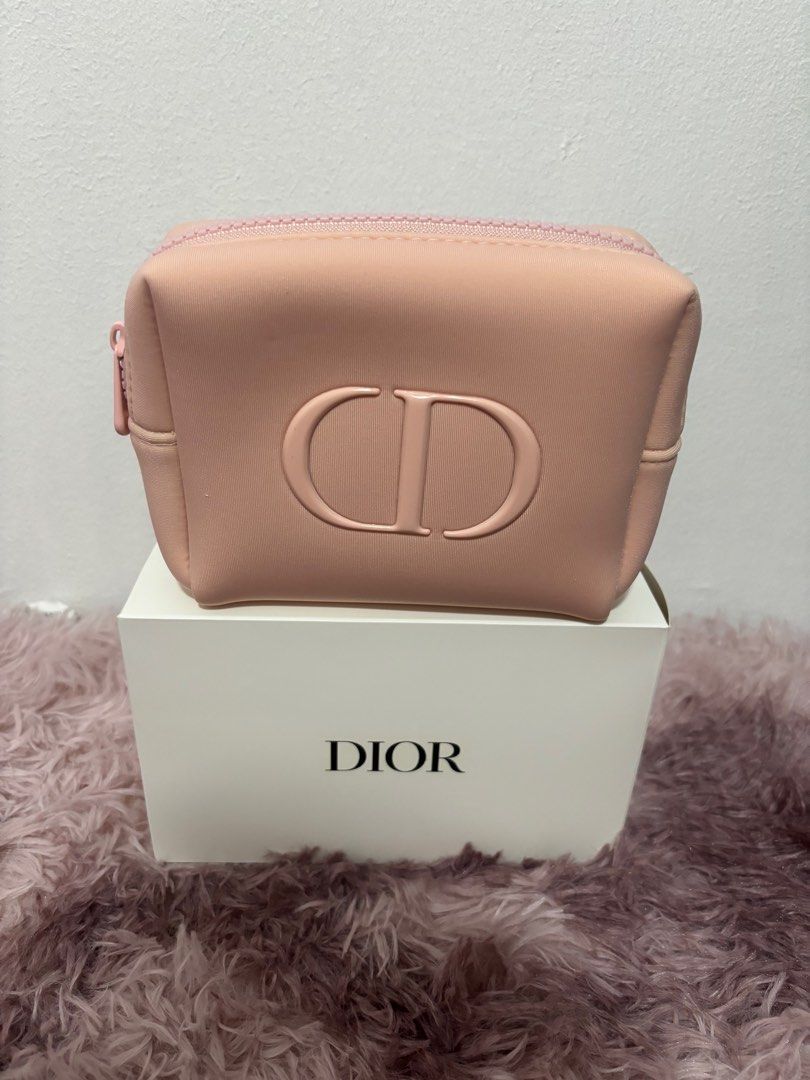 Dior luxury hotsell pouch