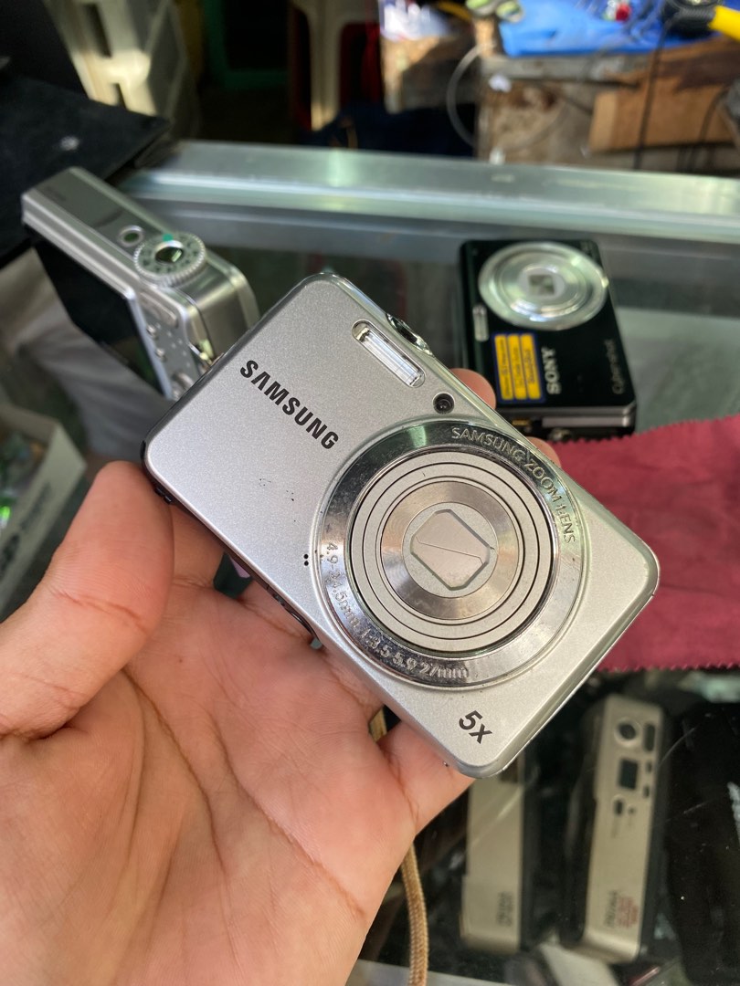 Digital Camera Samsung ES80, Photography, Cameras on Carousell