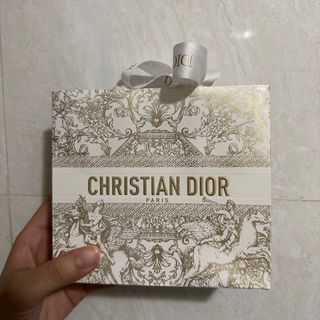 （分類：）位於 。 由 ktsloy 提交（商品編號 1268289530，圖片 1）。簡介： 。