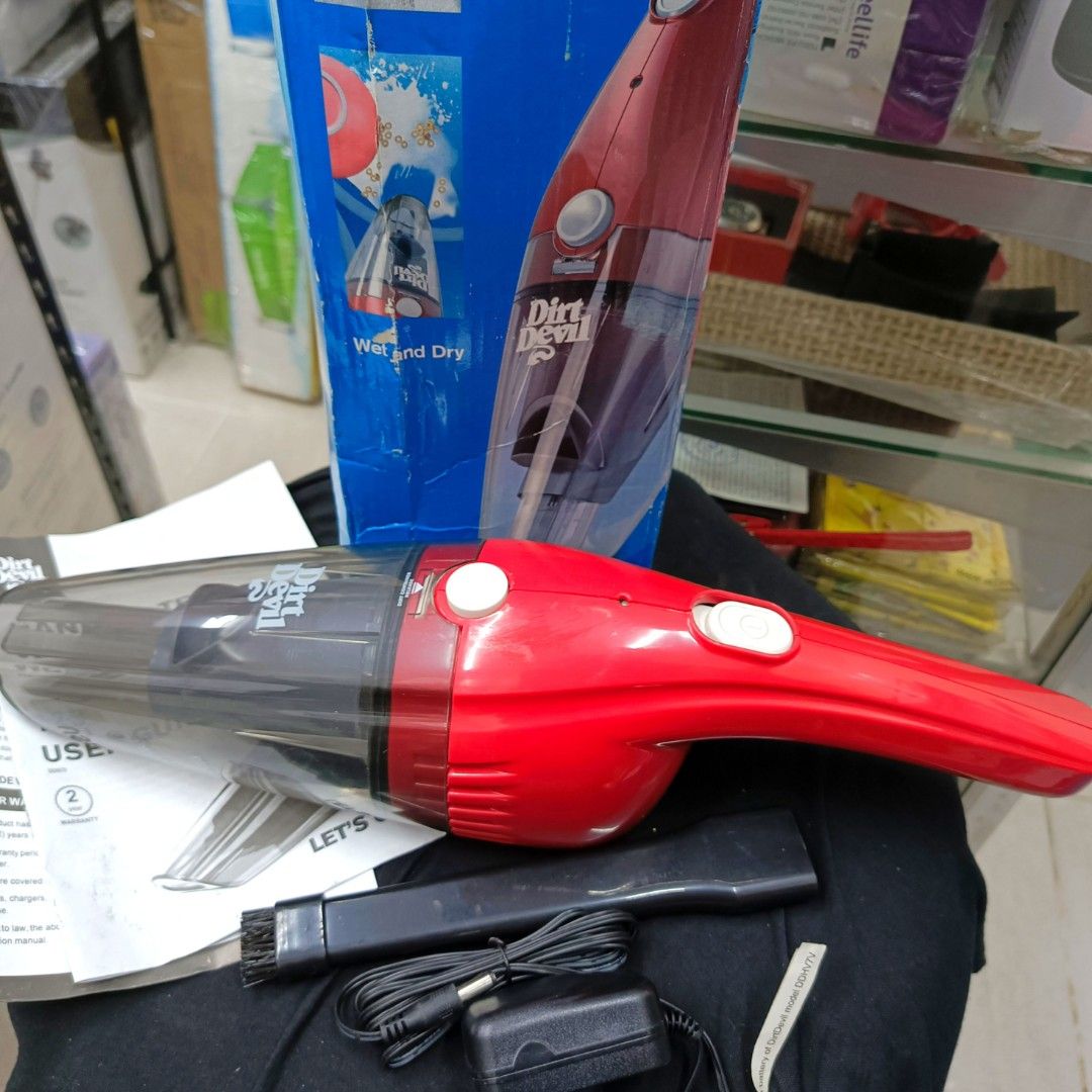 Dirt Devil Handimate Wet & Dry Handheld Vacuum 220V, TV & Home