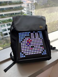 Divoom Pixoo size M LED Backpack