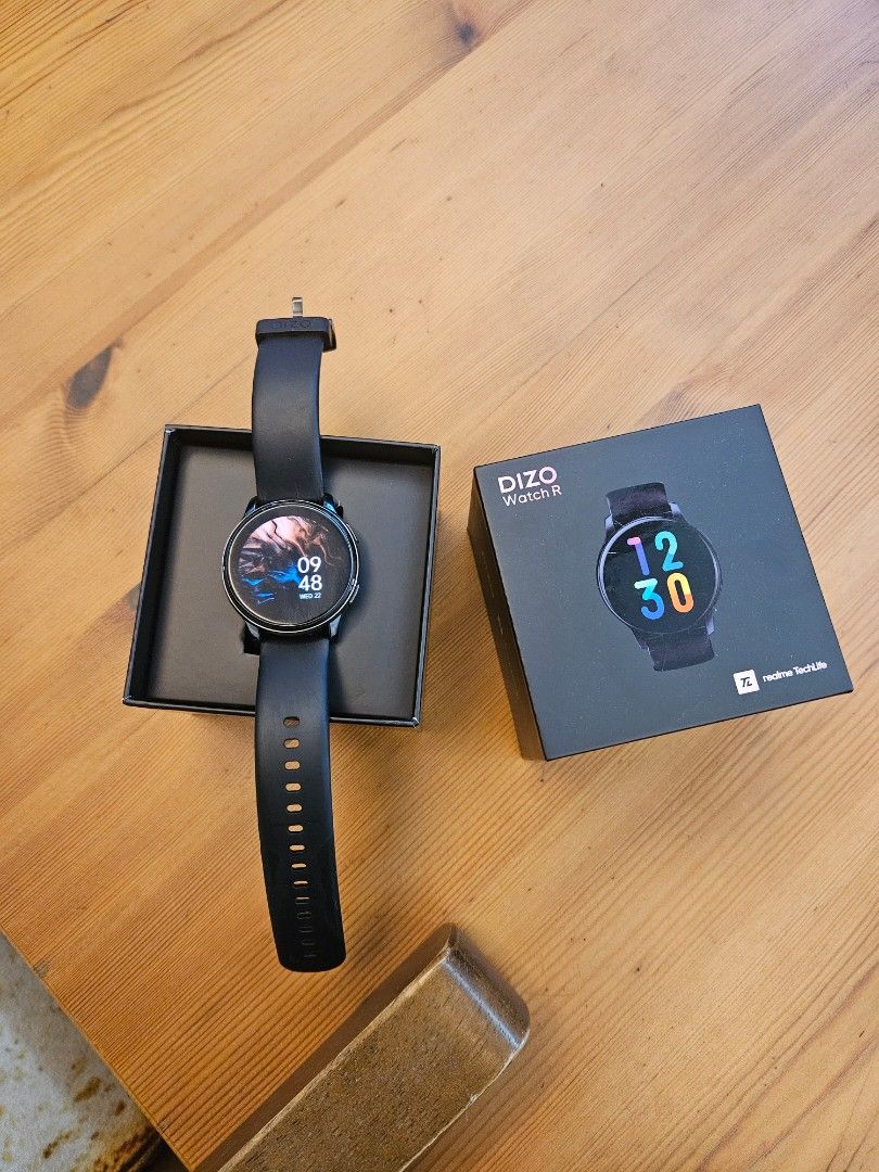 Dizo watch R Amoled, Men's Fashion, Watches & Accessories, Watches on Carousell