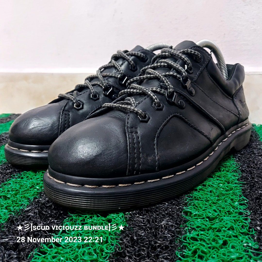 Dr. martens store finnegan oxford