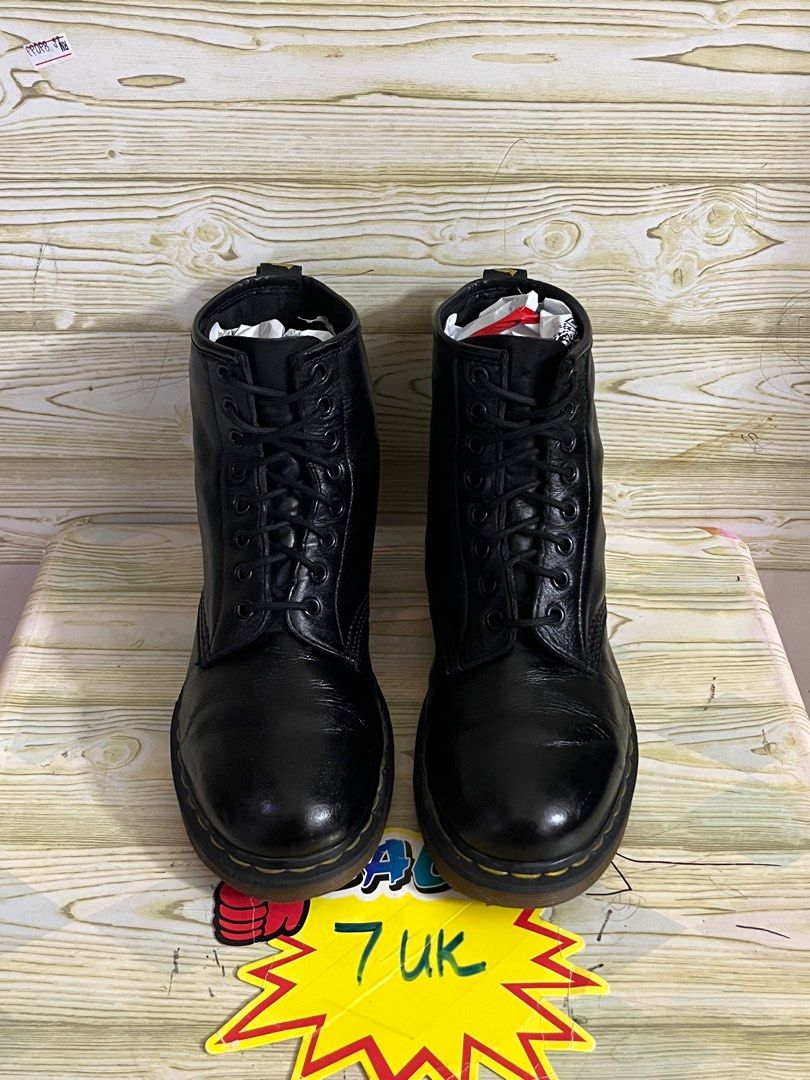 Dr martens triple black 2025