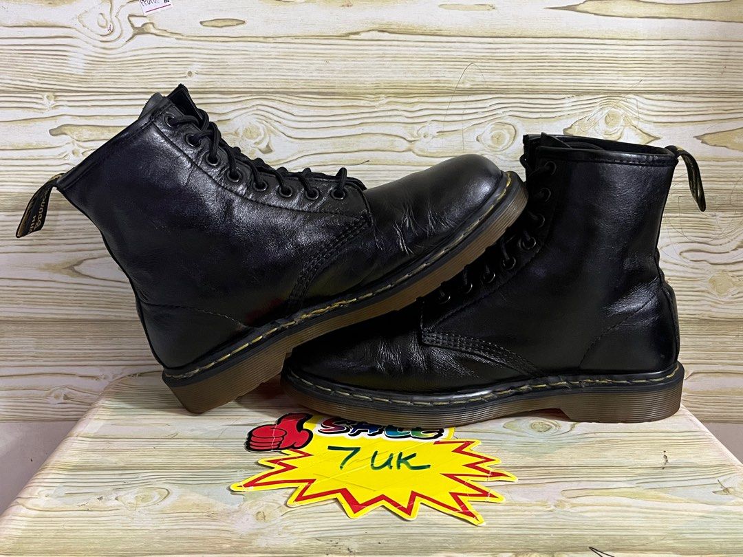 Dr martens triple black discount