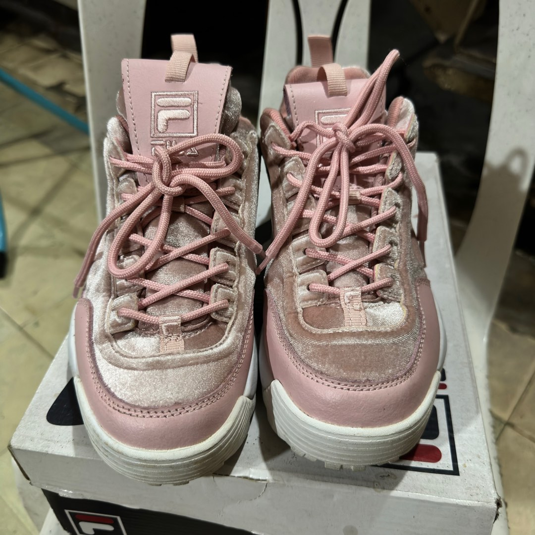 Pink velvet outlet fila shoes