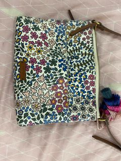 (Category: ) located in . Submitted by aiminoor (Listing ID 1268231698, Image 1). Description: .