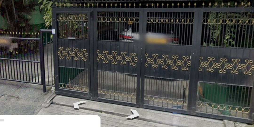 Gate for sale (Category: Locks, Doors & Gates) located in Mandaluyong City. Submitted by ssj15 (Listing ID 1268185229, Image 1). Description: gate for sale 4pcs 41"x83" gate panels (right side) 1pc 126"x 80" (left side) one panel has some damage at the corner; other panels are still in good condition location: mandaluyong city for negotiations, personal inspection of the items is recommended. kindly send me a message to schedule your visit..