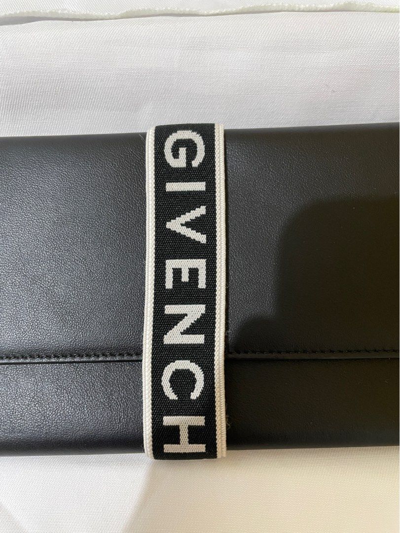 Givenchy urban wallet online