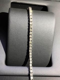 Gorgeous Tennis Bracelet - Diamond 3 Carats in Platinum