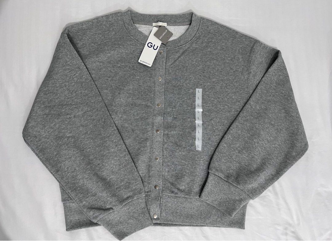 GU GRAY BUTTON DOWN JACKET (Category: Coats, Jackets and Outerwear) located in Quezon City. Submitted by justdeclutter2023 (Listing ID 1268219001, Image 1). Description: .