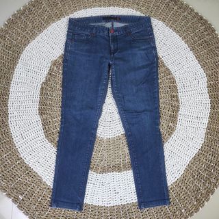 Guess jeans wanita