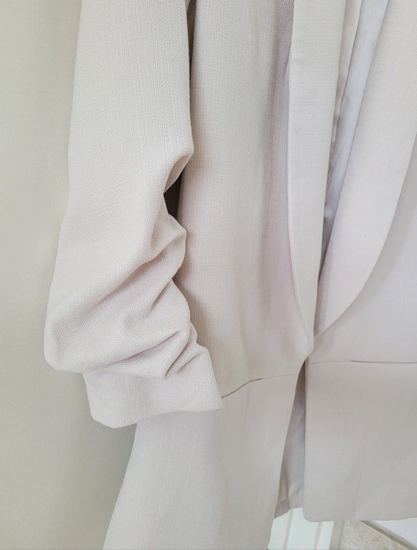 H&m ruched cheap sleeve blazer