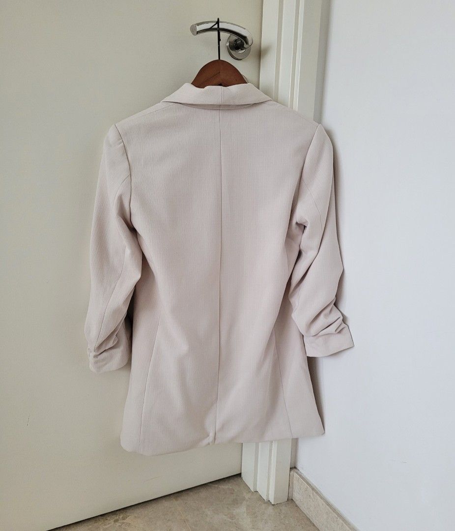 H&m ruched sleeve blazer hotsell
