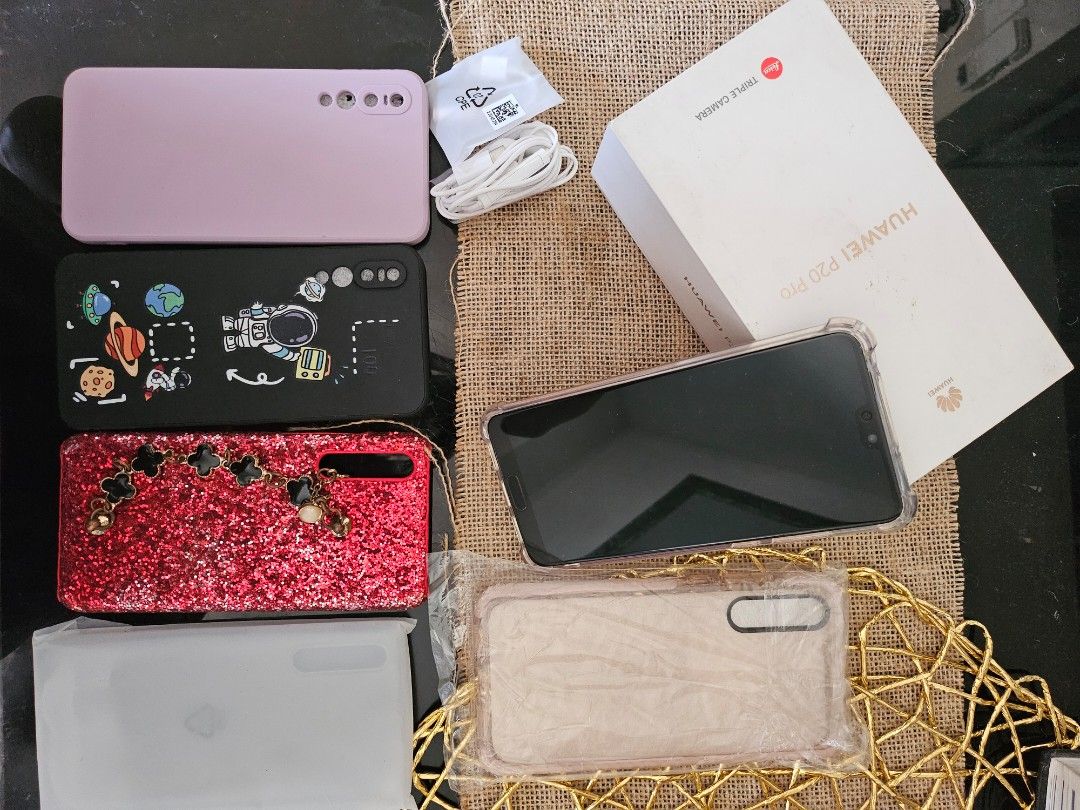 Huawei P20 Pro Twilight (Category: Huawei) located in Mandaluyong City. Submitted by siyarmeyn (Listing ID 1268217430, Image 2). Description: Lightly used and cared for Huawei P20 Pro Twilight 128gb ROM First owner With box Unused 3.5mm jack to USB-C adapter Unused wired earphones (just unwrapped to check how long it is) includes 5 phone cases + 1 unused phone case from Huawei No issues, never been repaired whatsoever RFS: Got a new phone, need f
