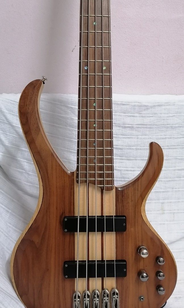 Ibanez 675 sales