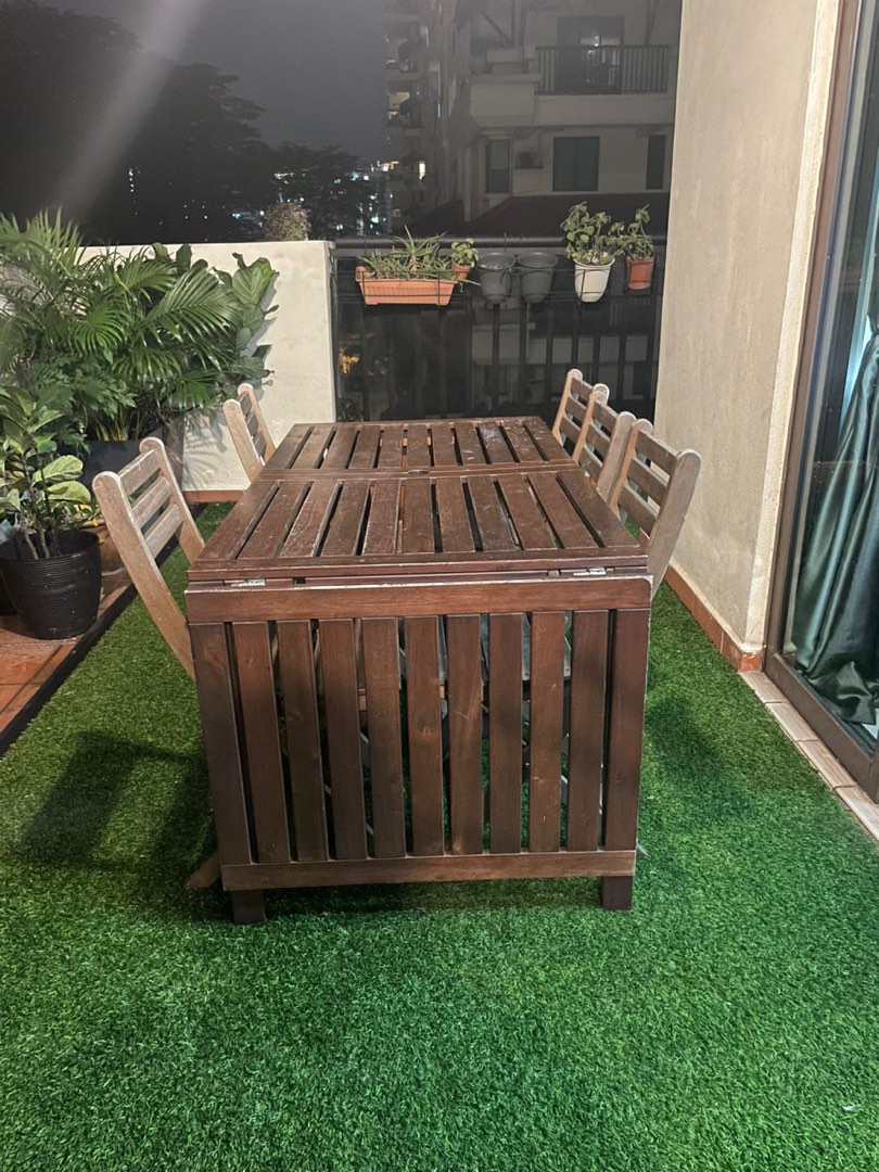 Ikea Applaro extendable outdoor table and 8 seater foldable chairs