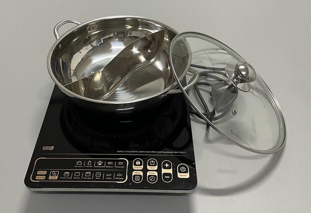 Induction Cooker with 32cm pot, TV & Home Appliances, Kitchen