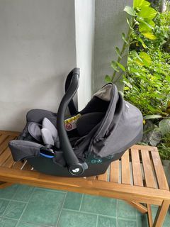 JOIE LITETRAX 4 with baby carrier