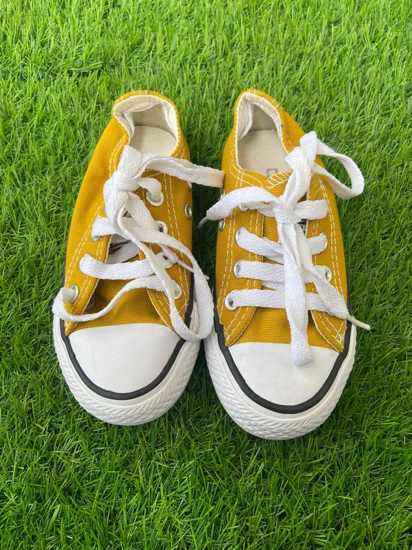 Orange converse kids deals