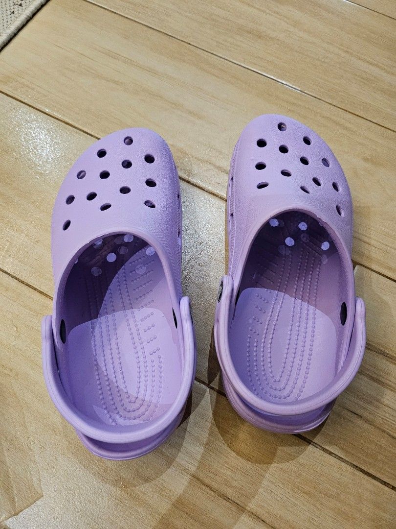 Lavender Colorway Crocs, Luxury, Sneakers & Footwear on Carousell