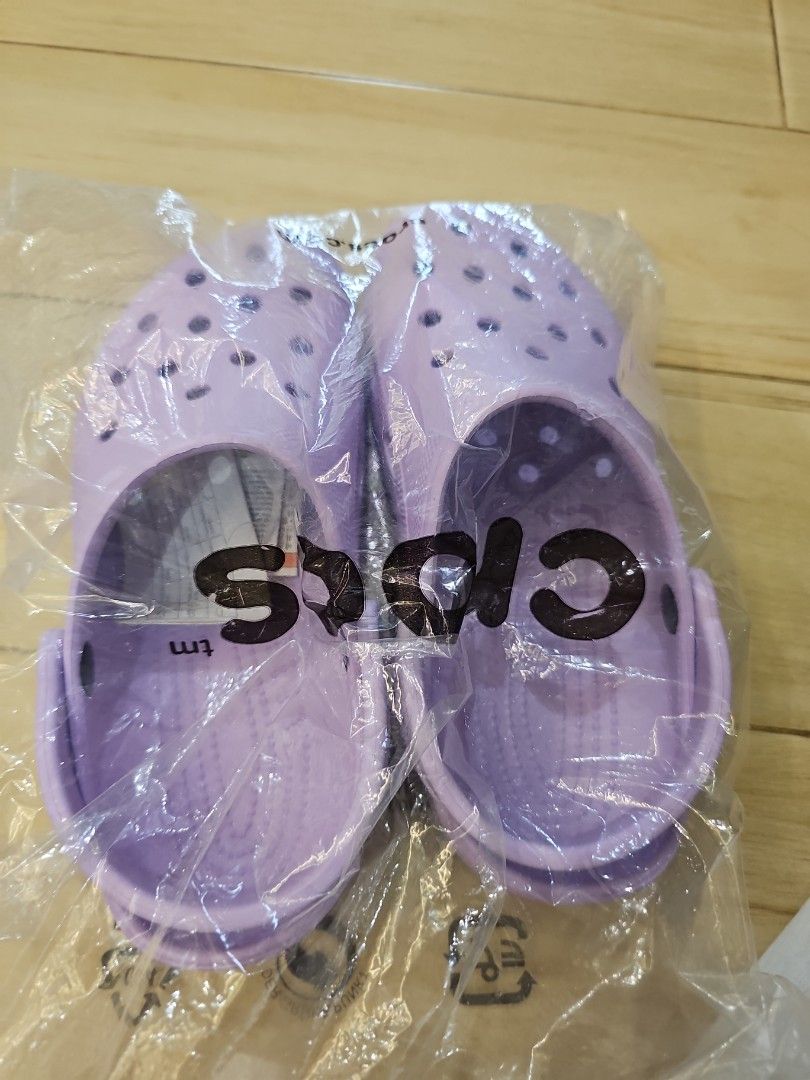 Lavender Colorway Crocs, Luxury, Sneakers & Footwear on Carousell