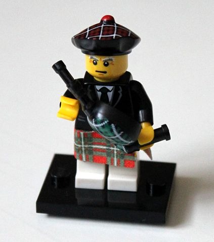 Minifigure LEGO Série 7 - La Visiteuse De Mère-Grand - Réf. 8831 - Occasion Comme Neuve - Déballée Jamais Utilisée