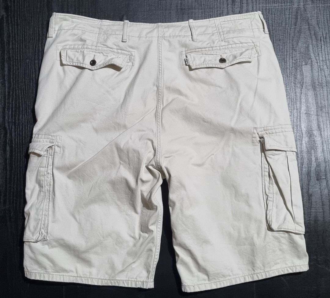 LEVI S Cargo Short for Men Sz. 38 6 pockets Men s Fashion Bottoms Shorts on Carousell