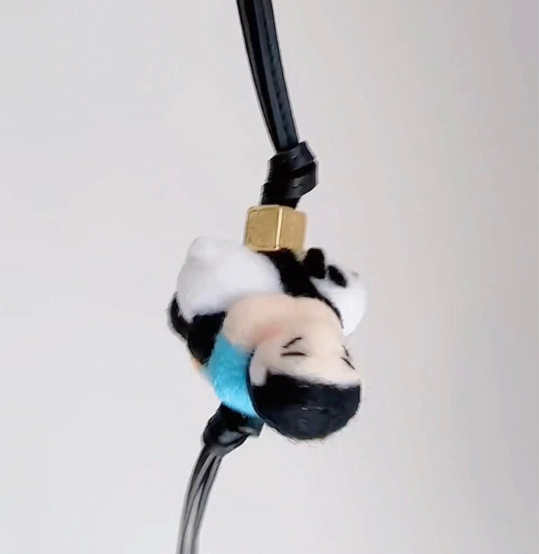 キーホルダー・キーリング LOEWE Multicolor Loewe X Suna Fujita Panda Charm LOEWE x Suna Fujita】直営店買付 タコとハムスター チャーム