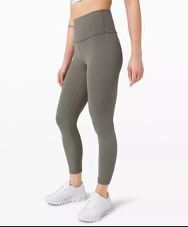 New - Lululemon Wunder Under Crop 25 Size 0 Incognito Camo Jacquard Alpine  White Camo, Women's Fashion, Activewear on Carousell