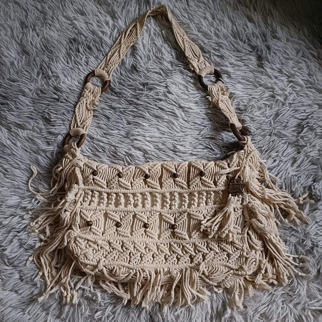 Macrame Shoulder Bag (Category: Beach Bags) located in Bauang. Submitted by glenefinds (Listing ID 1268312972, Image 1). Description: ‼️SIZE: 13 x 3.5 x 21 inches ✓from Japan *needs wash.