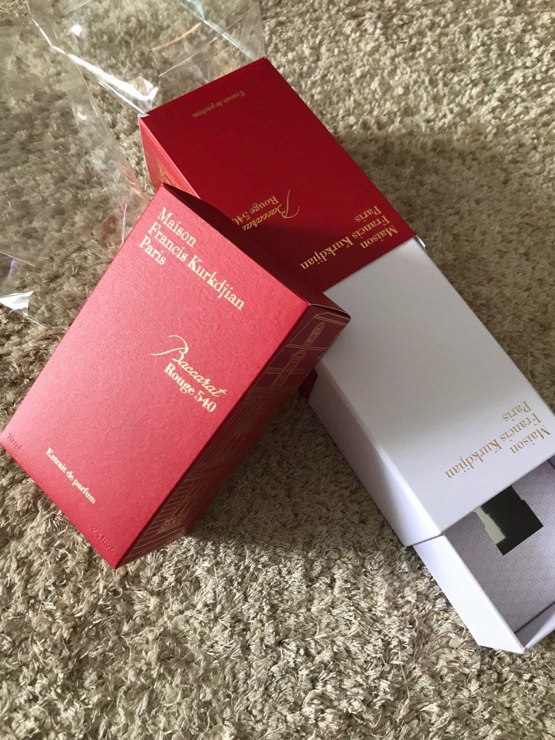 Baccarat extrait on sale harga