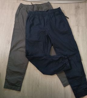 Men/ Teens trousers S size Uniqlo 2 pieces