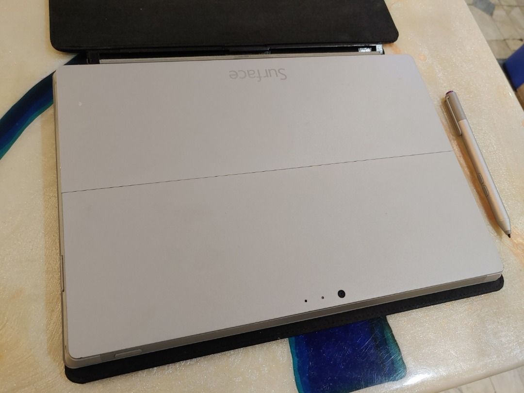 Microsoft Surface Pro 3 i5 Laptop Tablet 12 inch screen 256gb with