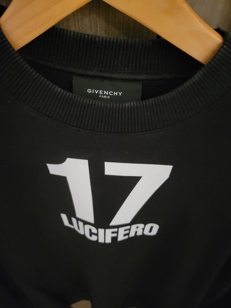 Givenchy discount black sweatshirt