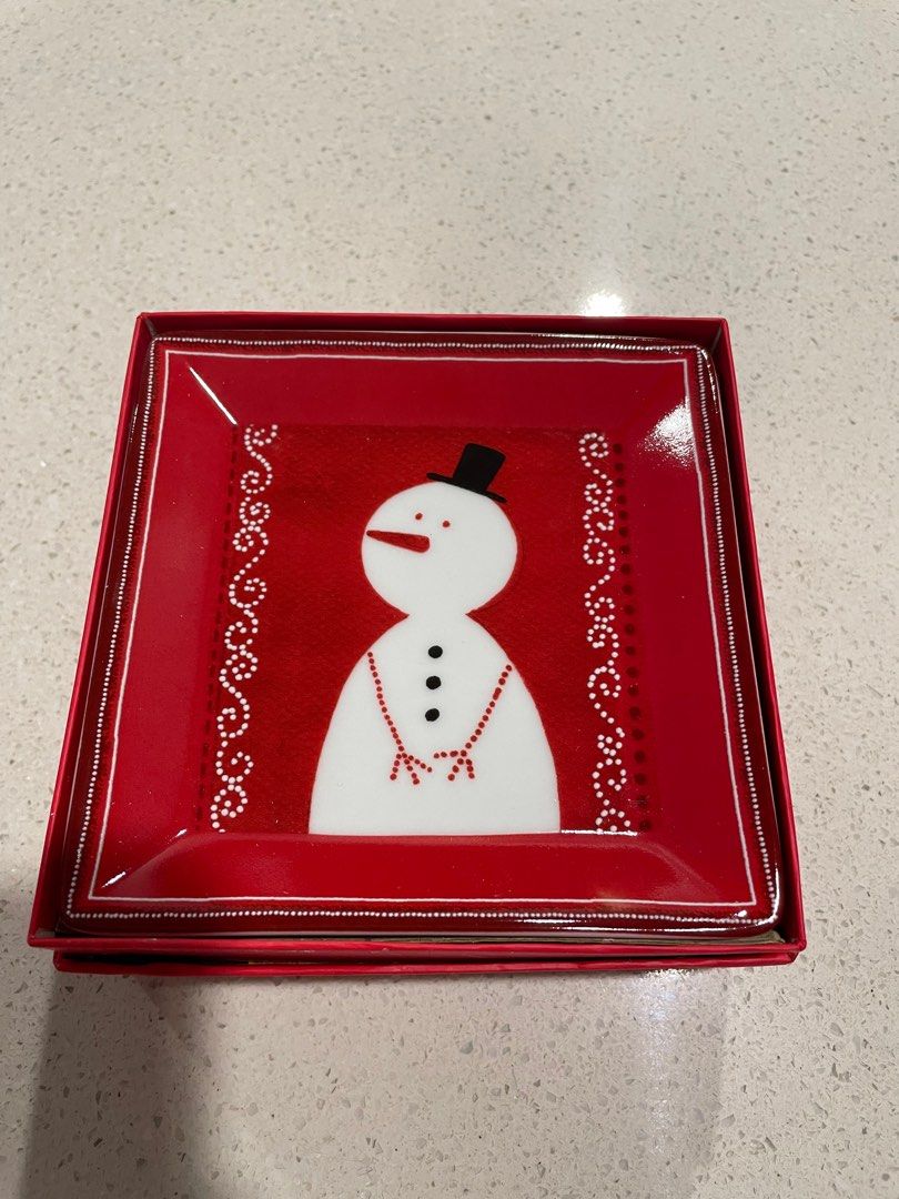 Multiple Choice 4-pc square plates (Category: Dinnerware & Cutlery) located in Malabon City. Submitted by red_metro (Listing ID 1268156709, Image 2). Description: Brand new Multiple Choice 4-pc square plates 4.75”, Christmas theme. RFS- decluttering SF- shouldered by buyer.